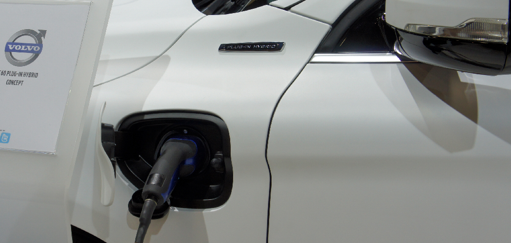 How to Plug in Volvo Hybrid