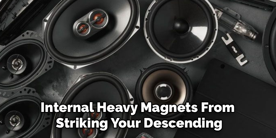 Internal Heavy Magnets From
Striking Your Descending
